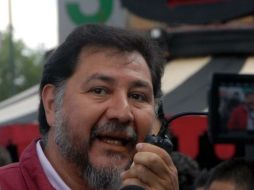 El ex diputado federal también acudió junto con integrantes de Morena, a las playas del hotel Iberostar. ARCHIVO /