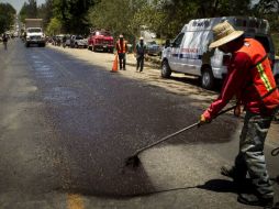 El gobernador Aristóteles Sandoval afirma que se invertirán más de 256 millones de pesos en las obreas carreteras.  /