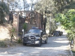 Ambas casas fueron resguardas por las autoridades.  /