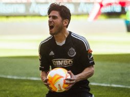 El delantero tuvo la oportunidad de conocer gente no tan afortunada como él. ARCHIVO /