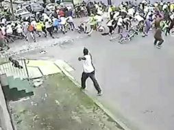 Agentes de la Policía de Nueva Orleans han registrado tres viviendas en busca de Akein Scott sin obtener resultados. AP /