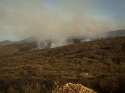 El fuego inicia desde las 08:40 horas de la mañana. ARCHIVO /