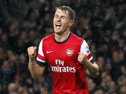 Los pupilos de Arsene Wegner alargarían la liga inglesa un juego más. AFP /