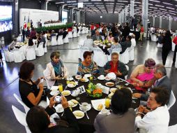 Por la mañana, se festejo alos maestros con un deayuno.  /