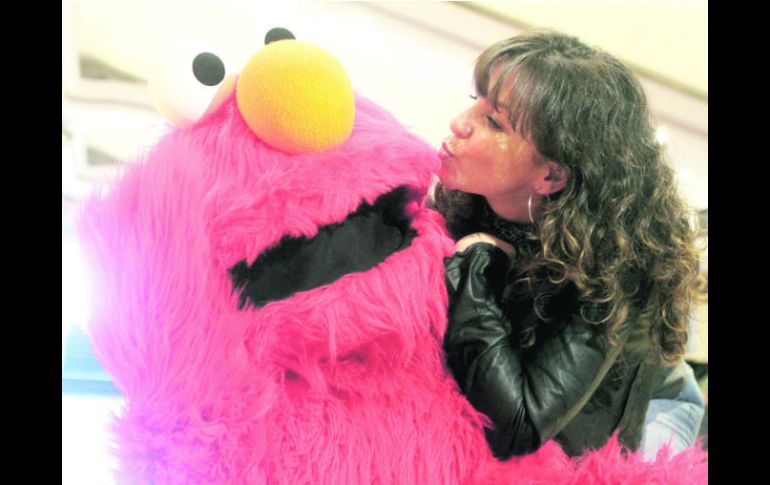 Para Garza es placentero su trabajo, sobe todo, porque puede compartirlo con sus hijas, quienes también se involucran.  /