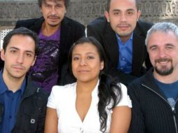 La actriz es recordada por su participación en la película ''Año bisiesto'', en la imagen el elenco de la cinta. ARCHIVO /