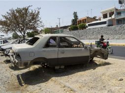 Miles de autos son abandonados cuando el costo de repararlos resulta demasiado alto. EL INFORMADOR /