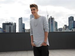 Justin Bieber advierte a sus invitados sobre las actividades de la fiesta. ARCHIVO /