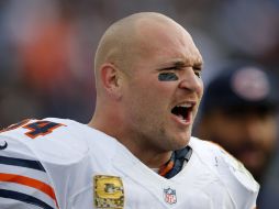 Brian Urlacher sorprende con su retiro de los emparrillados. AP /