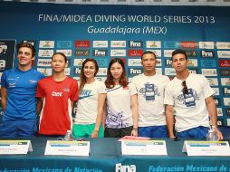 Los principales competidores de la Serie de Clavados dieron un conferencia previo al arranque de las competencias.  /