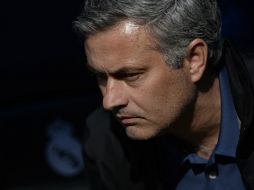 Todo indica que Mou volverá a Inglaterra, a dirigir al Chelsea. ARCHIVO /