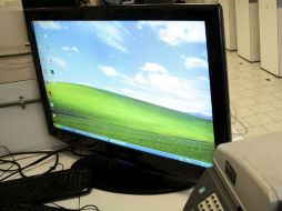 El acceso a internet desde los hogares está permitido sólo a profesionales como médicos y periodistas. ARCHIVO /