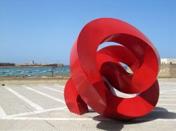 Las esculturas en gran formato del mexicano Sebastián son apreciadas en sociedades con alto nivel de cultura. ARCHIVO /