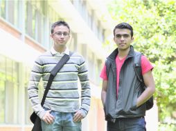 Experiencia. Mario Bravo y Mauricio Ibáñez han potenciado su desarrollo gracias a las becas. ARCHIVO /