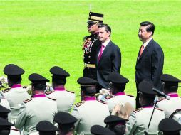 Enrique Peña Nieto y Xi Jinping durante su encuentro en Campo Marte. EFE /