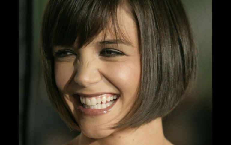 La cinta en la que actuará Holmes narrará la vida de una poetisa que sufre de trastorno maniaco depresivo. ARCHIVO /