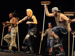 Stomp ha recorrido los teatros del mundo gracias a su idioma universal, generado a partir de la danza y las percusiones.  /