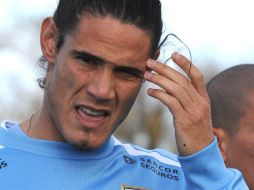 Edison Cavani seguiría su carrera en la Premier inglesa. AFP /