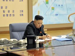 La propuesta de Surcorea permitiría reanudar el diálogo tras de las tensiones con el régimen de Kim Jong-un. ARCHIVO /