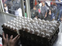 En mayo del presente año los precios con mayores alzas son los del pollo y huevos. ARCHIVO /