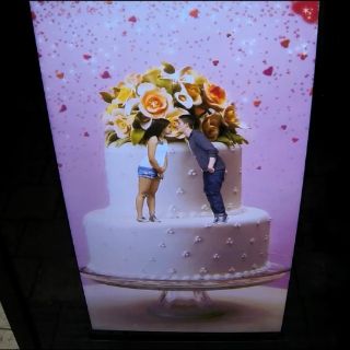 Photoshop sorprende en el parabús y en las redes