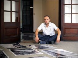 Edú Salazar Henao monta su exposición ''São Paulo en la Visión de un Extranjero''. ARCHIVO /