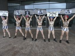 Activistas radicales del grupo ''Femen'', se manifiestan afuera del Parlamento Europeo. EFE /