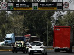 Consideran que la operación de la fotoinfracción en Periférico ha conseguido una disminución de 50% de decesos. ARCHIVO /