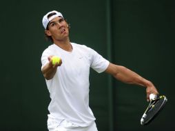 Rafael Nadal se siente preparado mentalmente para frontar el siguiente reto en el magno torneo de Wimbledon. AP /