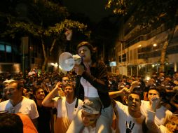 Esta tarde, Río de Janeiro congregó a cerca de cuatro mil personas que marcharon por las calles sin incidentes. EFE /