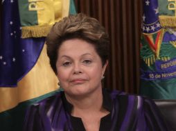 Rousseff recibió a líderes de los manifestantes y luego a los 27 gobernadores y los 26 alcaldes de las capitales estatales. AP /