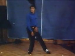 Michael ofreció el baile para que los escultores pudieran captar mejor su figura antes de hacer sus réplica. ESPECIAL /