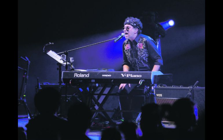 Repetirá la faena. Andrés Calamaro se presentará hoy nuevamente en el Teatro Diana en punto de las 21:00 horas. EL INFORMADOR /