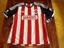 Esta sería la nueva playera del Guadalajara para la próxima temporada. ESPECIAL /