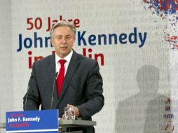 Klaus Wowereit, alcalde de la capital alemana, declara que también desea que se realize un Berlín 2024. AP /