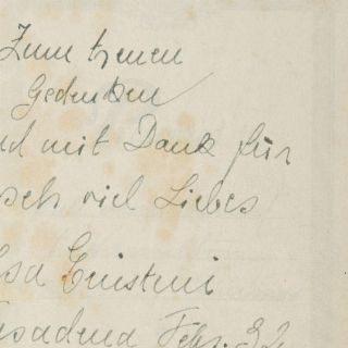 Biblia firmada por Einstein es subastada en NY