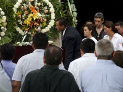 En la celebración acompañaron a Andrés decenas de adolescentes afligidos por el asesinato de su compañero.  /