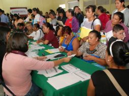 Zapopan entrega apoyos económicos a jefas de familia. ESPECIAL /
