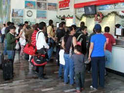 Los prestadores de servicio deberán poner a la venta los boletos con descuento con la misma anticipación que los normales. ARCHIVO /