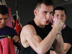 Omar Chávez asegura que ha logrado la mejor preparación de su carrera para este combate. ESPECIAL /