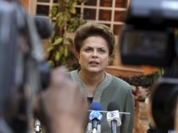La presidenta brasileña, Dilma Rousseff, descartó acometer una reforma ministerial. ARCHIVO /