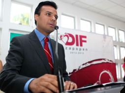 El alcalde, Héctor Robles, durante la presentación del programa.  /