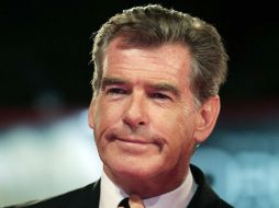 Brosnan se ha convertido en un embajador en la lucha contra el cáncer en las mujeres. ARCHIVO /