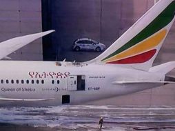 El Boeing se encontraba en una zona aislada de la terminal aérea. Foto: @Javiyow ESPECIAL /