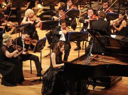 La pianista Vlada Vasilieva acompañó a la orquesta con el Concierto No. 3 para Piano y Orquesta del ucraniano Serguéi Serguéievich. EL INFORMADOR /