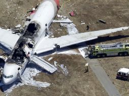 Los sobrevivientes dijeron que tras salir del avión, acompañaron a cuando menos cuatro de las víctimas que parecían gravemente heridas. ARCHIVO /