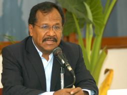 Alejandro Sánchez Camacho señala que el PRD debe emitir una postura clara sobre el Pacto por México. ARCHIVO /