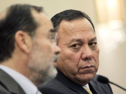 'Salirse del Pacto por México en estos momentos significaría regalarle el triunfo a los poderes fácticos', señala el presidente del PRD ARCHIVO /