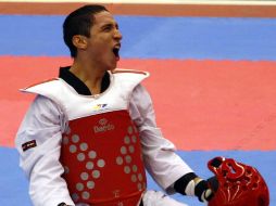 Damián se repone de la desventaja y logra ganar su combate. ARCHIVO /