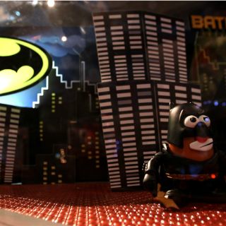 Se hospeda el Sr. Cara de Papa en el Trompo Mágico